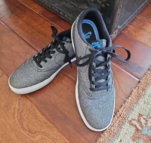 Nike SB Men's Black and Gray Sneakers